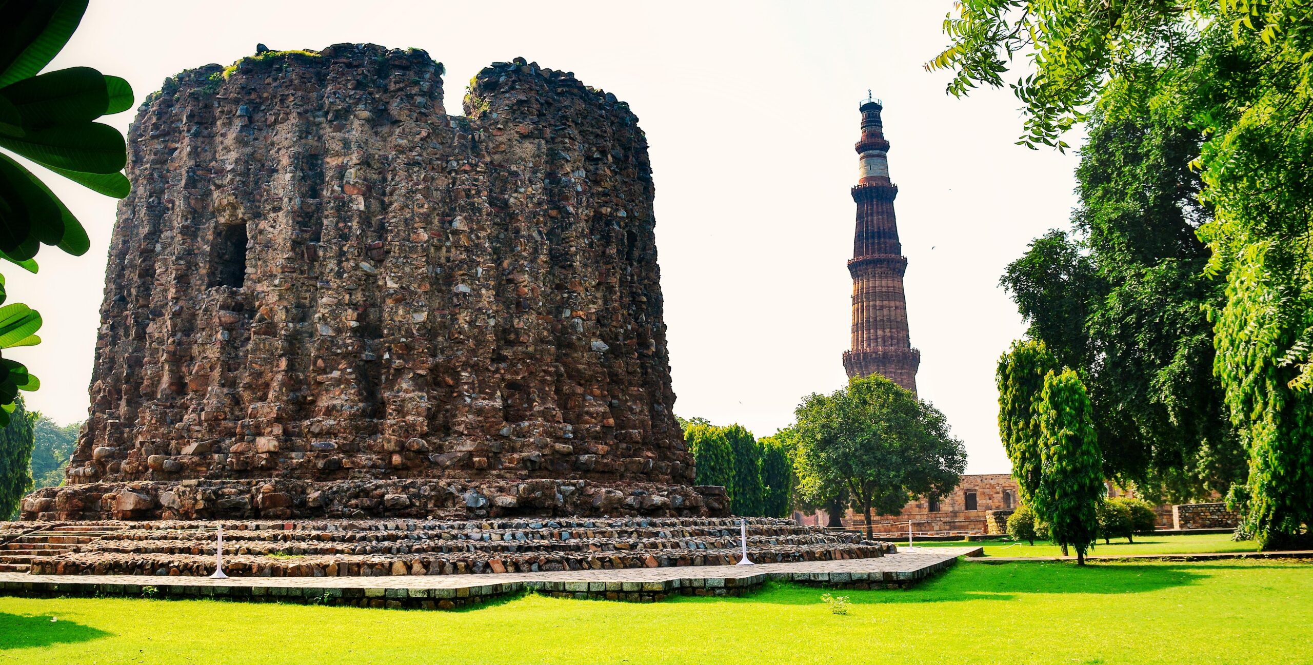 Qutub Minar A Silent Dialogue Between History Mystery